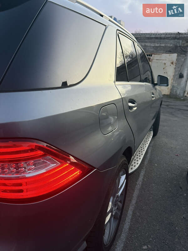 Mercedes-Benz M-Class 2013