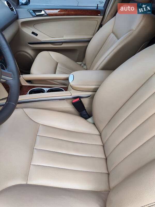 Внедорожник / Кроссовер Mercedes-Benz M-Class 2008 в Киеве