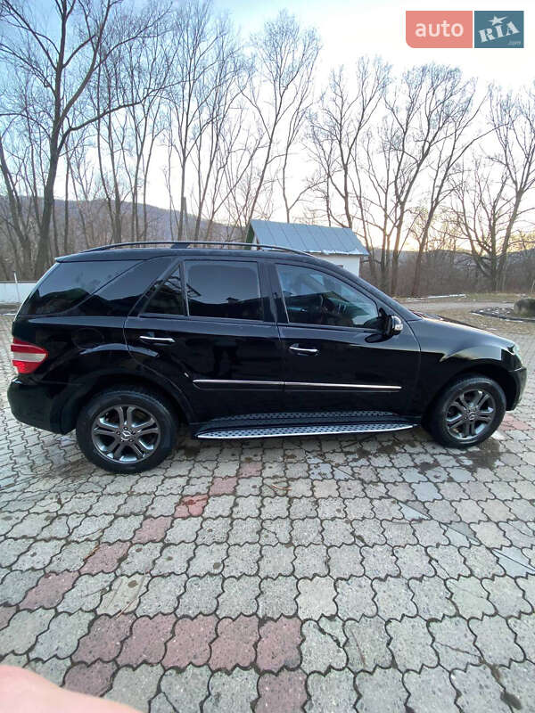 Внедорожник / Кроссовер Mercedes-Benz M-Class 2006 в Кутах