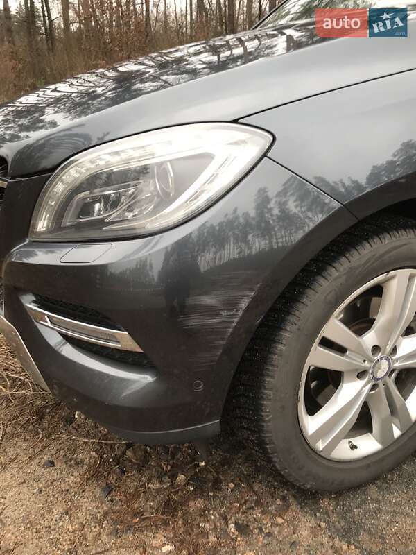 Внедорожник / Кроссовер Mercedes-Benz M-Class 2013 в Киеве
