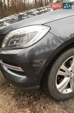 Внедорожник / Кроссовер Mercedes-Benz M-Class 2013 в 