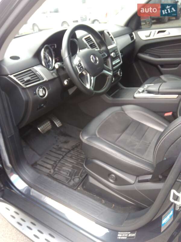 Внедорожник / Кроссовер Mercedes-Benz M-Class 2013 в Киеве