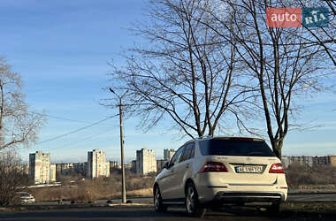 Внедорожник / Кроссовер Mercedes-Benz M-Class 2012 в Кривом Роге