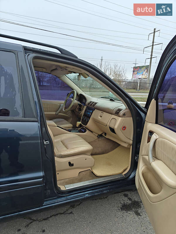 Позашляховик / Кросовер Mercedes-Benz M-Class 2003 в Миколаєві