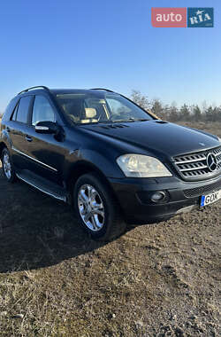 Внедорожник / Кроссовер Mercedes-Benz M-Class 2006 в Рокитном