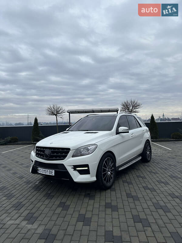 Внедорожник / Кроссовер Mercedes-Benz M-Class 2011 в Хусте