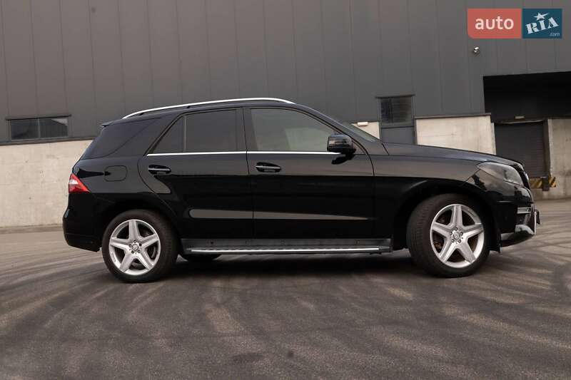 Внедорожник / Кроссовер Mercedes-Benz M-Class 2014 в Борисполе