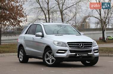 Внедорожник / Кроссовер Mercedes-Benz M-Class 2013 в Киеве