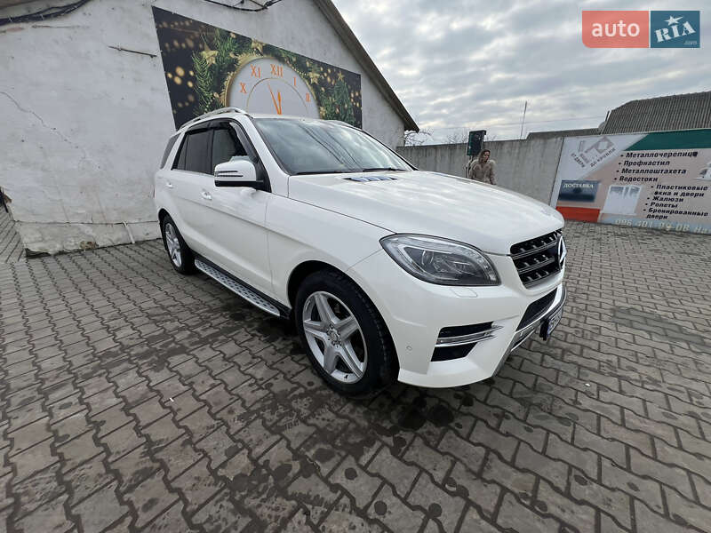 Внедорожник / Кроссовер Mercedes-Benz M-Class 2012 в Арцизе