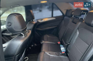 Внедорожник / Кроссовер Mercedes-Benz M-Class 2012 в 