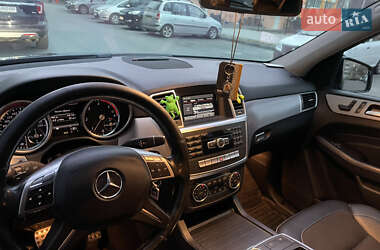 Внедорожник / Кроссовер Mercedes-Benz M-Class 2012 в 