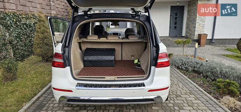 Внедорожник / Кроссовер Mercedes-Benz M-Class 2013 в Ровно