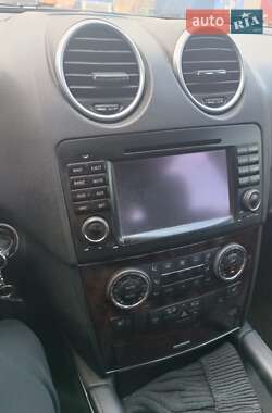 Внедорожник / Кроссовер Mercedes-Benz M-Class 2006 в 