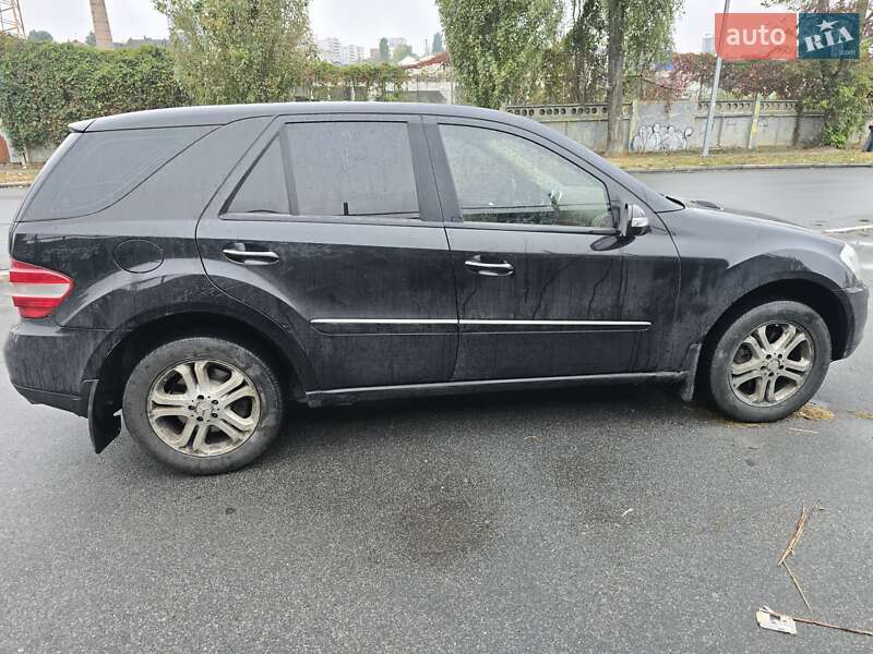 Внедорожник / Кроссовер Mercedes-Benz M-Class 2007 в Киеве