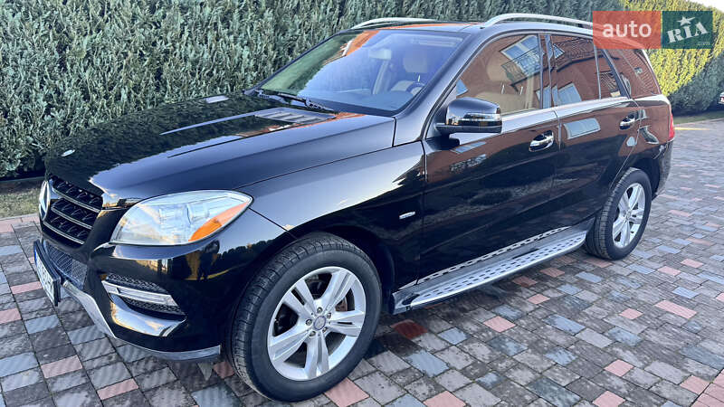 Mercedes-Benz M-Class 2011