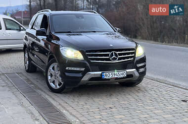Позашляховик / Кросовер Mercedes-Benz M-Class 2011 в 