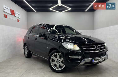Позашляховик / Кросовер Mercedes-Benz M-Class 2011 в 