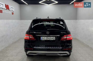 Позашляховик / Кросовер Mercedes-Benz M-Class 2011 в 