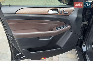 Позашляховик / Кросовер Mercedes-Benz M-Class 2011 в 