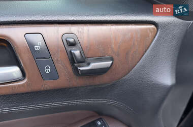 Позашляховик / Кросовер Mercedes-Benz M-Class 2011 в 