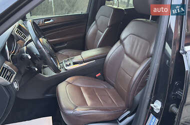 Позашляховик / Кросовер Mercedes-Benz M-Class 2011 в 