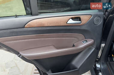 Позашляховик / Кросовер Mercedes-Benz M-Class 2011 в 