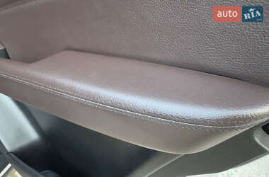 Позашляховик / Кросовер Mercedes-Benz M-Class 2011 в 