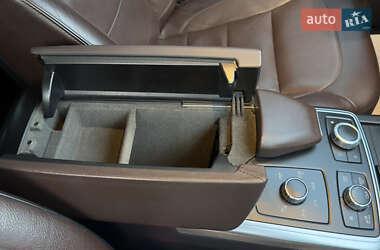 Позашляховик / Кросовер Mercedes-Benz M-Class 2011 в 