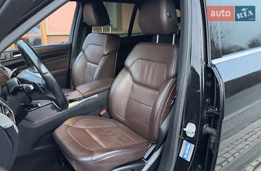 Позашляховик / Кросовер Mercedes-Benz M-Class 2011 в 