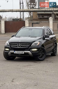 Внедорожник / Кроссовер Mercedes-Benz M-Class 2013 в 