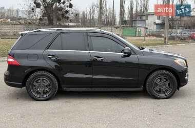 Внедорожник / Кроссовер Mercedes-Benz M-Class 2013 в 
