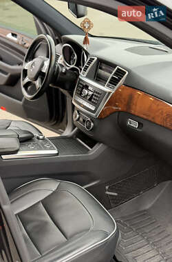 Внедорожник / Кроссовер Mercedes-Benz M-Class 2013 в 