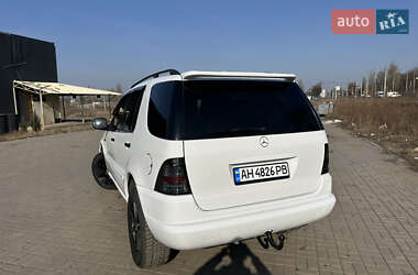 Внедорожник / Кроссовер Mercedes-Benz M-Class 2000 в Краматорске