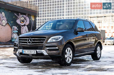 Внедорожник / Кроссовер Mercedes-Benz M-Class 2013 в Луцке