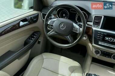 Внедорожник / Кроссовер Mercedes-Benz M-Class 2013 в 