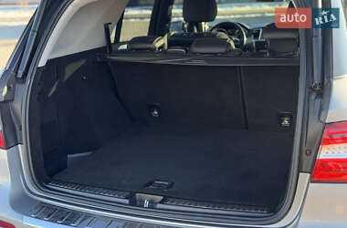 Позашляховик / Кросовер Mercedes-Benz M-Class 2012 в 