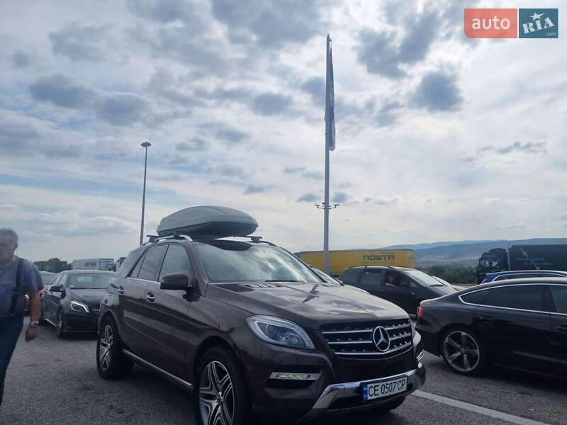 Внедорожник / Кроссовер Mercedes-Benz M-Class 2013 в Черновцах