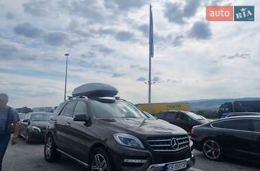 Внедорожник / Кроссовер Mercedes-Benz M-Class 2013 в 