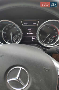 Внедорожник / Кроссовер Mercedes-Benz M-Class 2012 в 