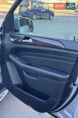 Внедорожник / Кроссовер Mercedes-Benz M-Class 2013 в 