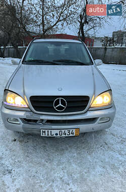 Внедорожник / Кроссовер Mercedes-Benz M-Class 2003 в Киеве