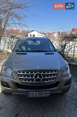 Внедорожник / Кроссовер Mercedes-Benz M-Class 2009 в Каменец-Подольском