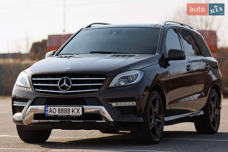 Внедорожник / Кроссовер Mercedes-Benz M-Class 2011 в Ужгороде