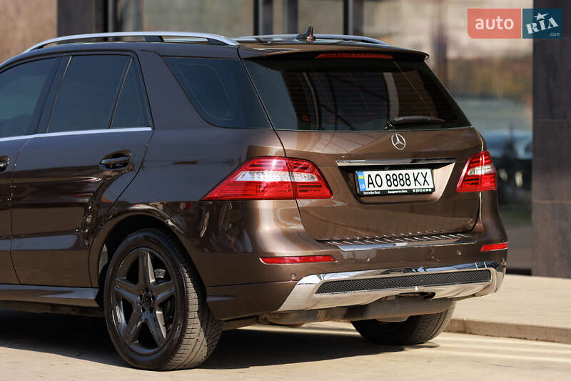 Внедорожник / Кроссовер Mercedes-Benz M-Class 2011 в Ужгороде