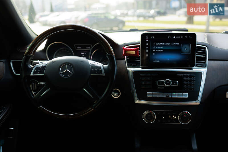 Внедорожник / Кроссовер Mercedes-Benz M-Class 2011 в Ужгороде
