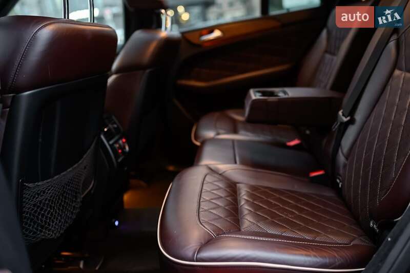 Внедорожник / Кроссовер Mercedes-Benz M-Class 2011 в Ужгороде