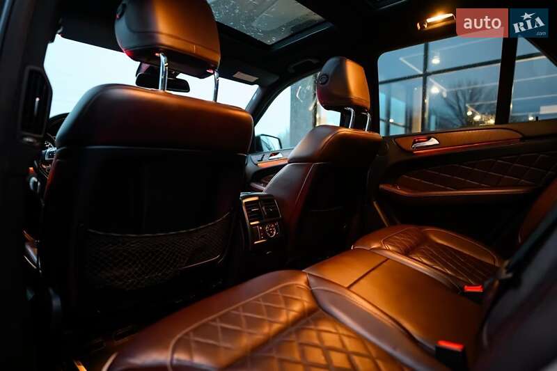Внедорожник / Кроссовер Mercedes-Benz M-Class 2011 в Ужгороде