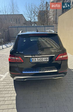 Внедорожник / Кроссовер Mercedes-Benz M-Class 2013 в 