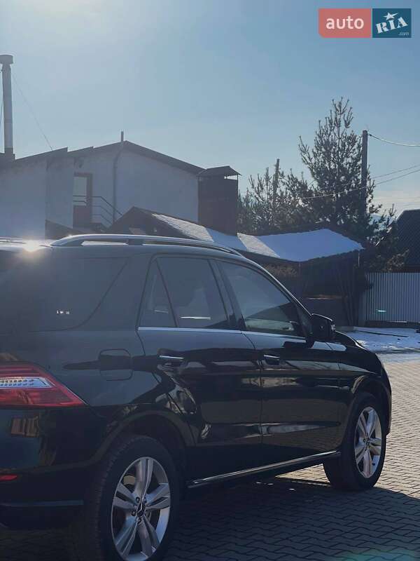 Внедорожник / Кроссовер Mercedes-Benz M-Class 2011 в Косове