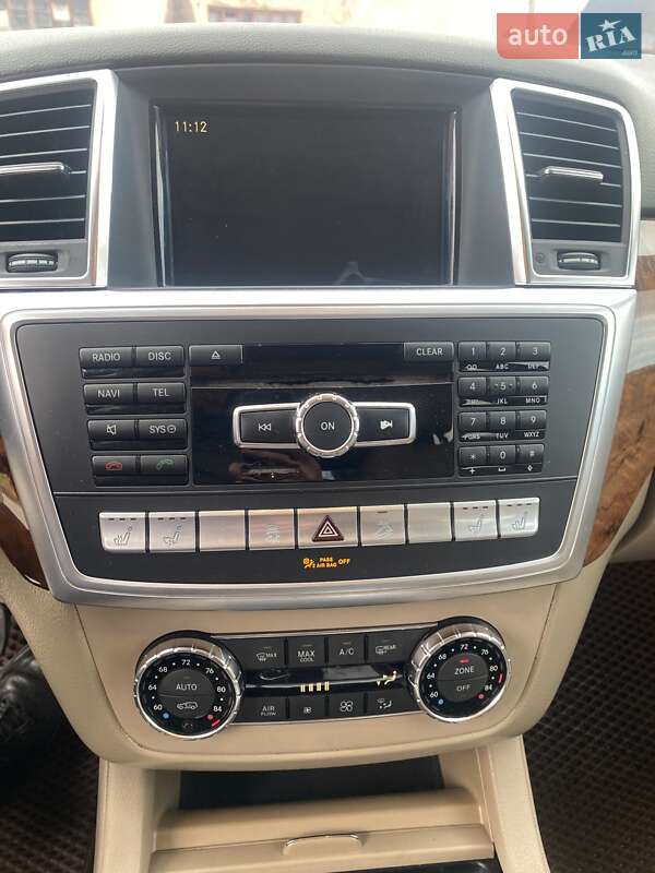 Внедорожник / Кроссовер Mercedes-Benz M-Class 2011 в Косове